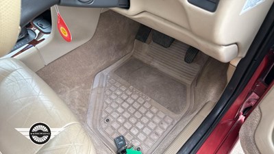 Lot 550 - 1998 VOLVO S70 20V AUTO
