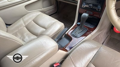 Lot 550 - 1998 VOLVO S70 20V AUTO