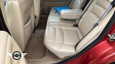 Lot 550 - 1998 VOLVO S70 20V AUTO