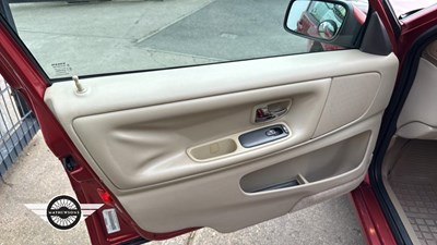 Lot 550 - 1998 VOLVO S70 20V AUTO