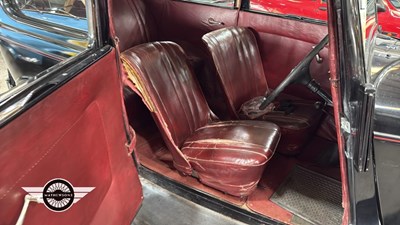 Lot 814 - 1937 FORD