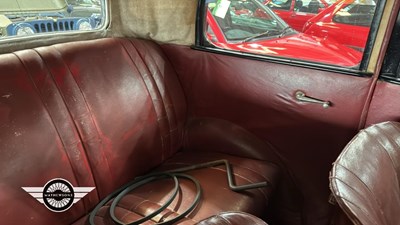 Lot 814 - 1937 FORD