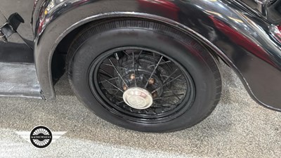 Lot 814 - 1937 FORD