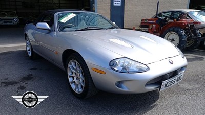 Lot 872 - 2000 JAGUAR XKR AUTO