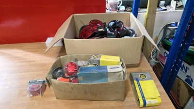 Lot 579 - BOXES OF ASSORTED BULBS & LAMPS