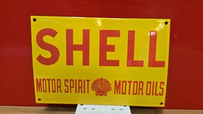 Lot 513 - SHELL MOTOR SPIRIT MOTOR OIL ENAMEL SIGN 14" X 9.5"