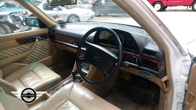 Lot 6 - 1989 MERCEDES 500 SE AUTO