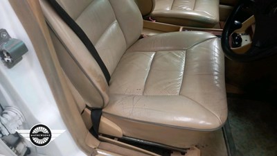 Lot 6 - 1989 MERCEDES 500 SE AUTO