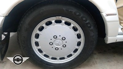 Lot 6 - 1989 MERCEDES 500 SE AUTO
