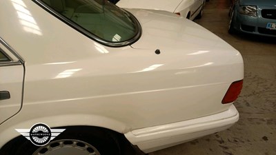Lot 6 - 1989 MERCEDES 500 SE AUTO