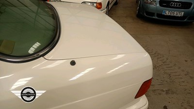 Lot 6 - 1989 MERCEDES 500 SE AUTO