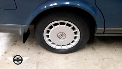 Lot 588 - 1993 VOLVO 240 SE AUTO