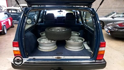 Lot 588 - 1993 VOLVO 240 SE AUTO
