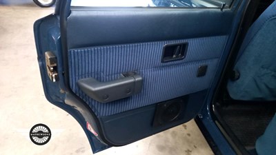 Lot 588 - 1993 VOLVO 240 SE AUTO
