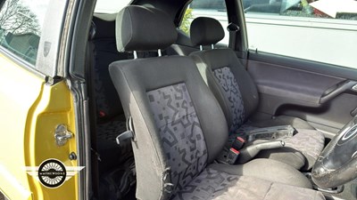 Lot 45 - 2000 VOLKSWAGEN GOLF