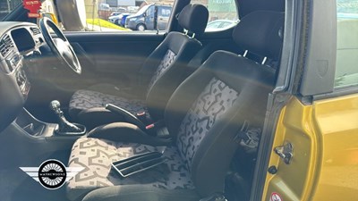 Lot 45 - 2000 VOLKSWAGEN GOLF