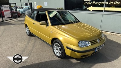 Lot 45 - 2000 VOLKSWAGEN GOLF