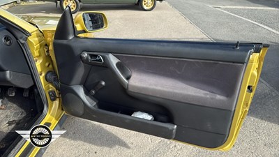 Lot 45 - 2000 VOLKSWAGEN GOLF