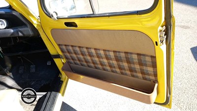Lot 794 - 1984 RENAULT 4 GT L