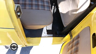 Lot 794 - 1984 RENAULT 4 GT L