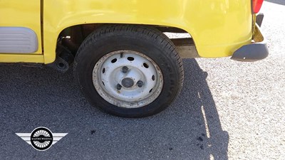 Lot 794 - 1984 RENAULT 4 GT L