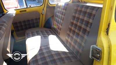 Lot 794 - 1984 RENAULT 4 GT L