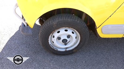 Lot 794 - 1984 RENAULT 4 GT L