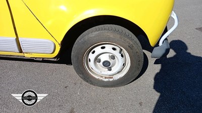 Lot 794 - 1984 RENAULT 4 GT L