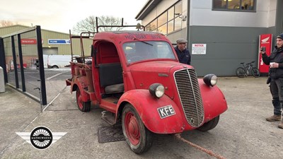 Lot 44 - FORD E83