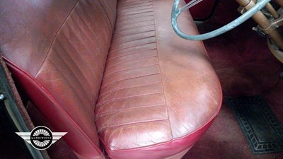 Lot 442 - 1954 MORRIS OXFORD