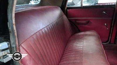 Lot 442 - 1954 MORRIS OXFORD