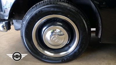 Lot 442 - 1954 MORRIS OXFORD