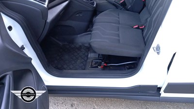 Lot 91 - 2018 FORD TRANSIT CONNECT 200 TREND