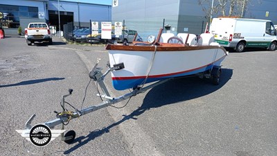 Lot 454 - SELWAY FISHER 16 FOOT WINDSOR SLIPPER LAUNCH AND TRAILER