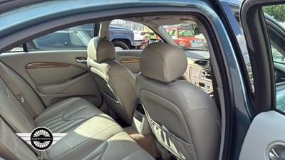 Lot 16 - 1999 JAGUAR S-TYPE V6 AUTO