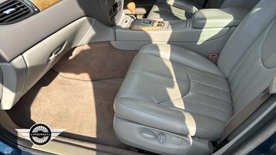 Lot 16 - 1999 JAGUAR S-TYPE V6 AUTO