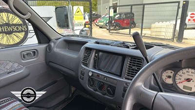 Lot 64 - 2003 NISSAN