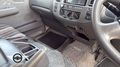 Lot 64 - 2003 NISSAN