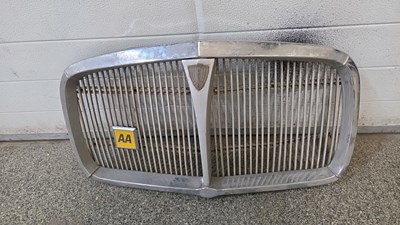 Lot 889 - ROVER CHROME GRILLE