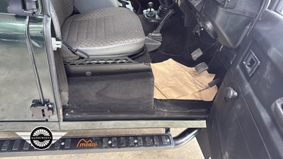 Lot 21 - 1999 LAND ROVER DEFENDER 110 COUNTY TD5