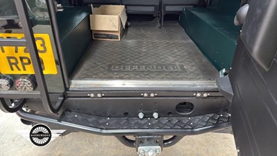 Lot 21 - 1999 LAND ROVER DEFENDER 110 COUNTY TD5