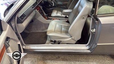 Lot 798 - 1992 MERCEDES 230CE AUTO