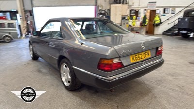 Lot 798 - 1992 MERCEDES 230CE AUTO