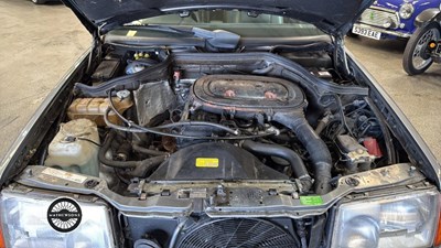 Lot 798 - 1992 MERCEDES 230CE AUTO