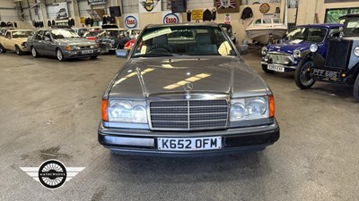 Lot 798 - 1992 MERCEDES 230CE AUTO