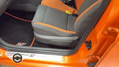 Lot 214 - 2008 FORD FOCUS ST-2