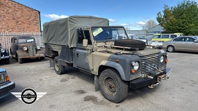 Lot 226 - 1990 LAND ROVER 127