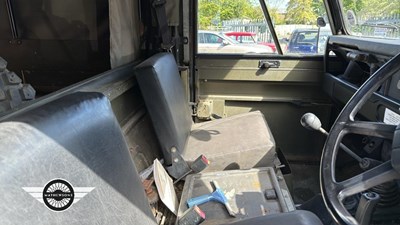 Lot 226 - 1990 LAND ROVER 127