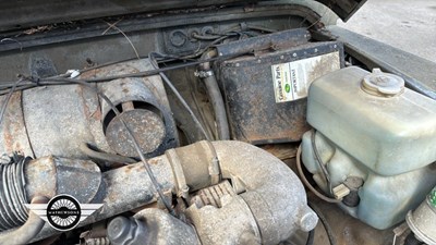 Lot 226 - 1990 LAND ROVER 127