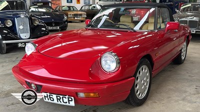 Lot 244 - 1991 ALFA ROMEO SPIDER 2.0